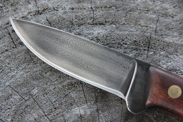 High carbon knives