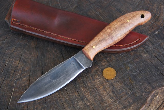 Canadian Knife, Custom Hunting Knives, Lucas Forge, Custom Knives, Survival Knives, Skinning Knives, Trapper Knives