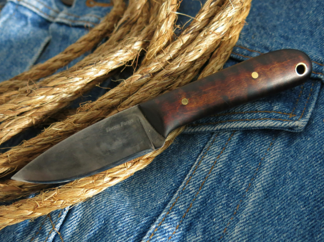 Custom Hunting Knives, Lucas Forge, Frontier Knives, Belt Knives