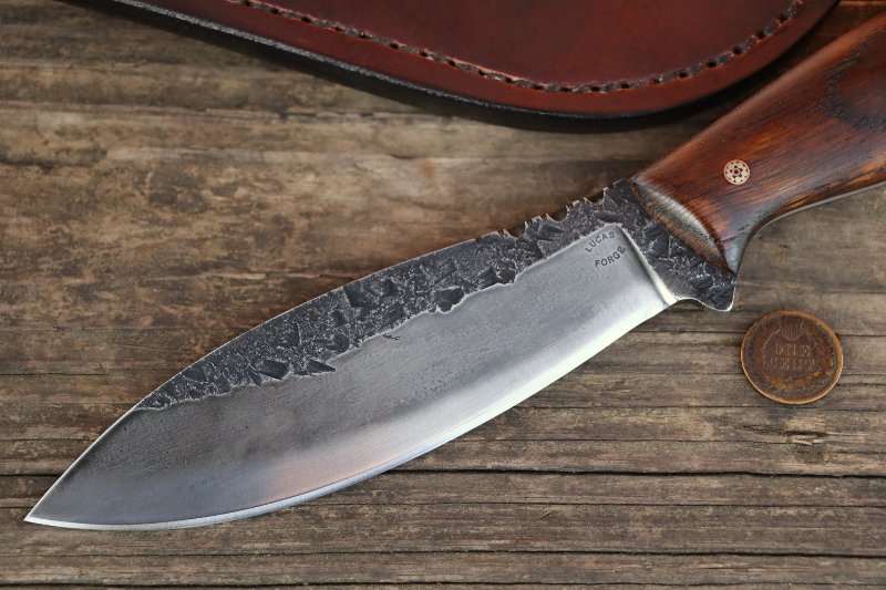 Custom Knives, Forged Knives, Hand Forged Knives, Custom Hunting Knives, Lucas Forge Knives, Hunting Knives, Belt Knives