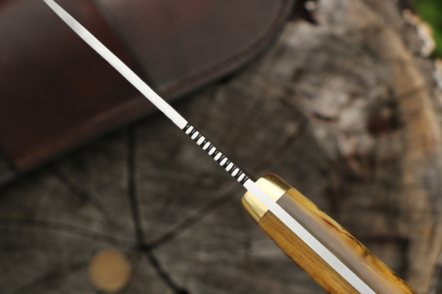 Classic Hunter, Classic Hunting Knife, Lucas Forge, Hand Forged Knives, Outdoor Belt Knife, Frontier Knives, Heirloom Knife