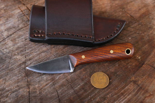 Custom Hunting Knives, Lucas Forge, Handmade Knives, USA Made Knives, USA Knifemaker, Custom Knifemaker, Custom Neck Knife