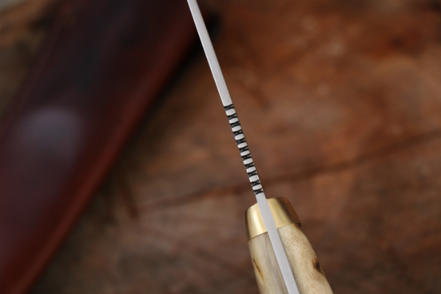 Classic Hunter, Custom Hunting Knives, Lucas Forge, Camping Knife, Ram's Horn Knife, Bighorn Hunting, Bighorn Hunting Knife